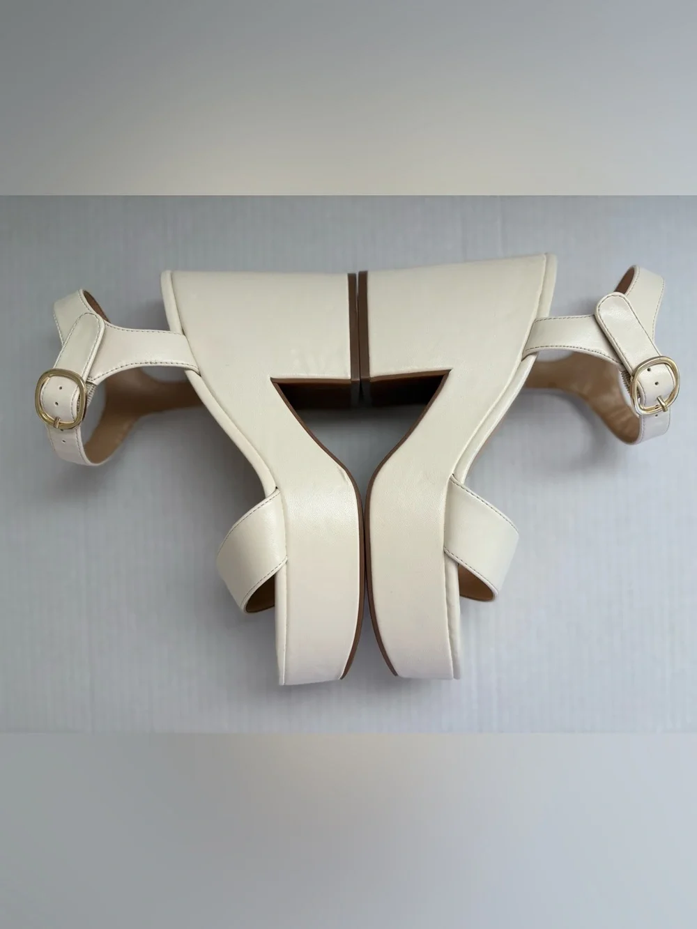 Nine West Cream Platform Sandals with Ankle Strap Chunky 4” Heels Size 8.5